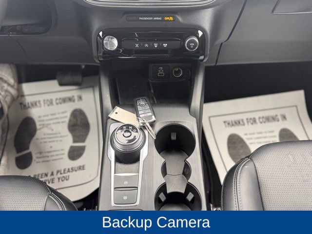 Used 2025 Ford Escape Platinum AWD/4WD image 20