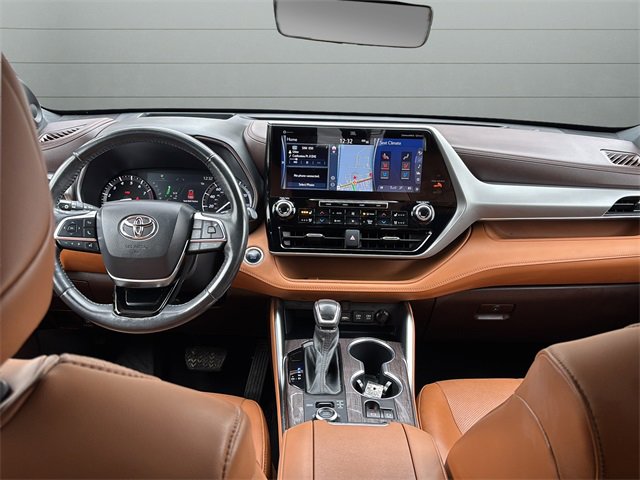 Certified 2021 Toyota Highlander Platinum image 19