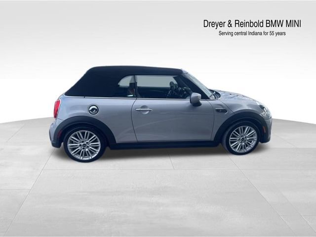Used 2023 MINI Cooper S w/ Signature Upholstery Package image 9