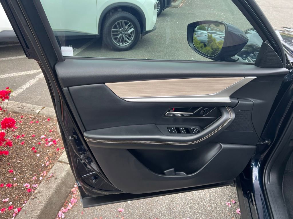 Used 2024 MAZDA CX-90 Plug-In Hybrid w/ Preferred AWD/4WD image 10
