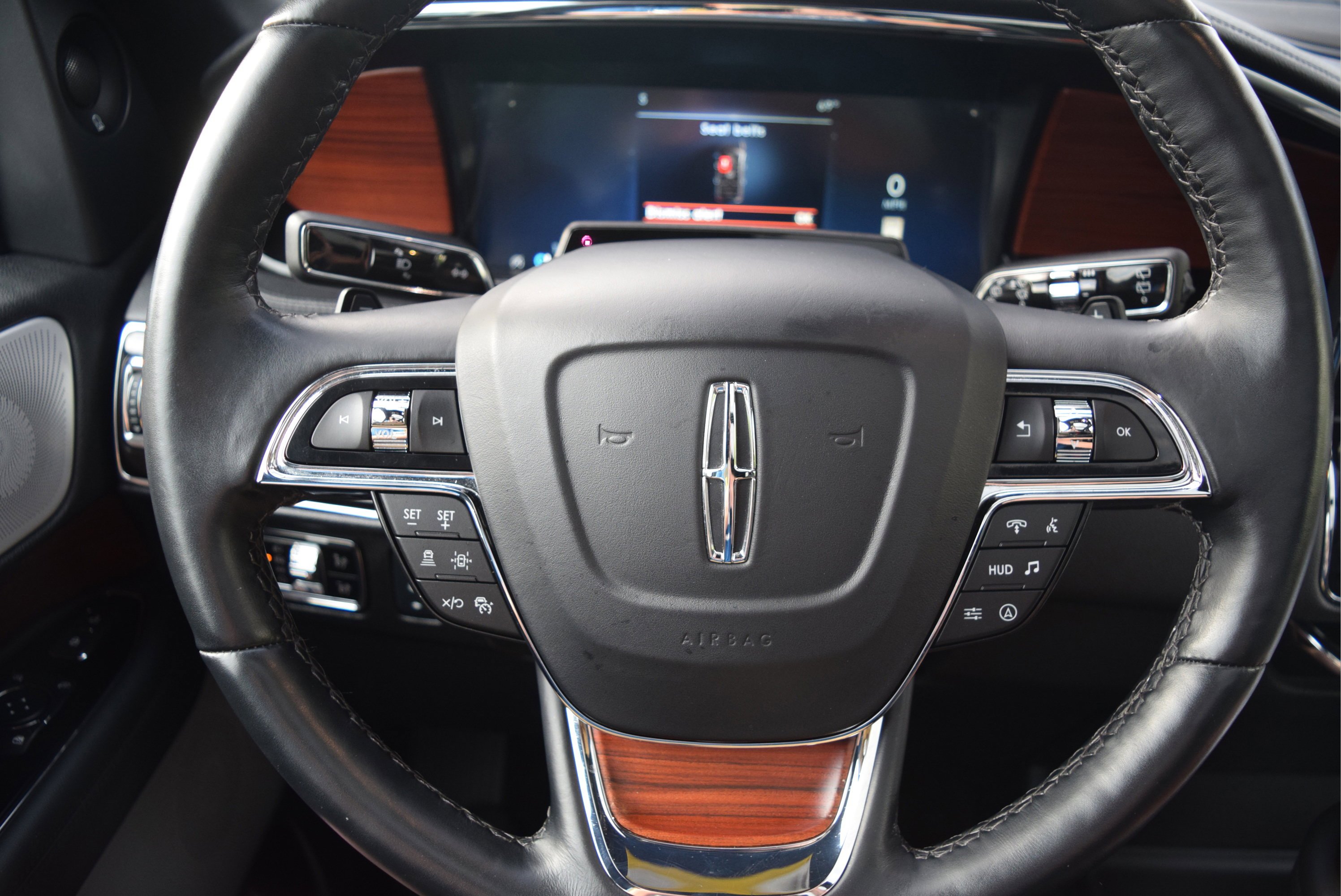 Used 2024 Lincoln Navigator L Reserve image 13