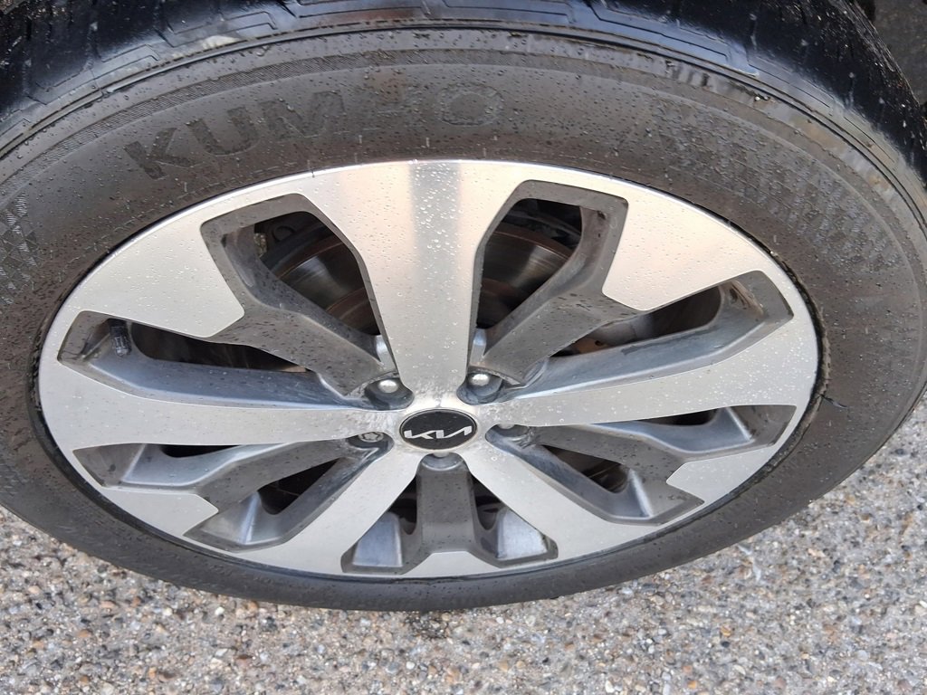 Used 2022 Kia Telluride S image 9