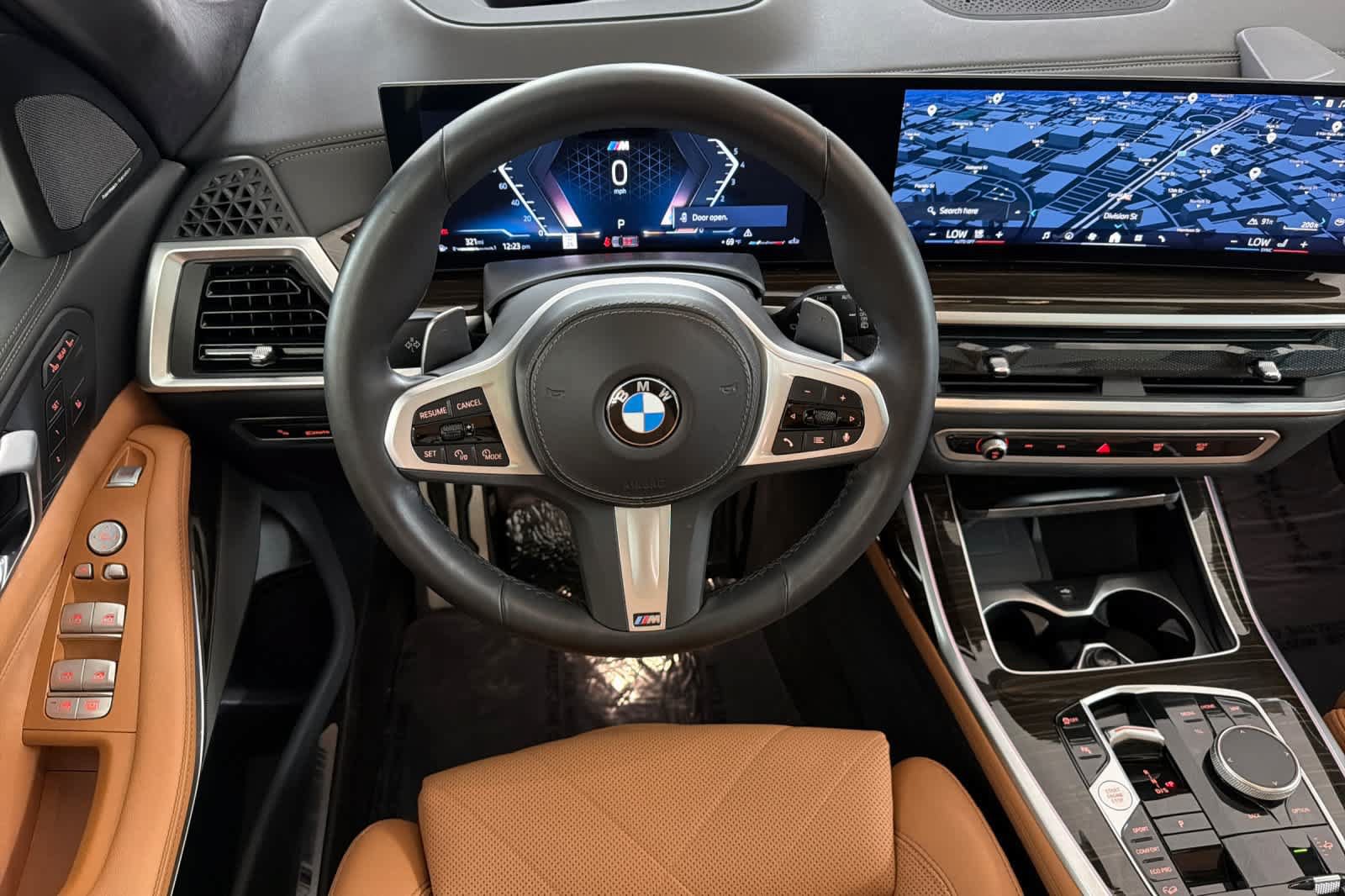 Used 2024 BMW X7 xDrive40i w/ M Sport Package AWD/4WD image 14