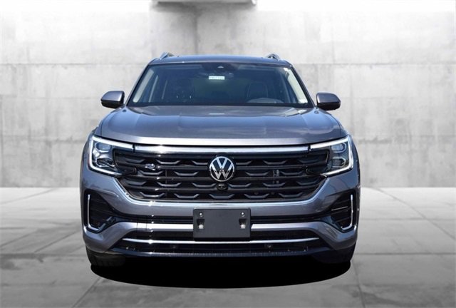 Used 2024 Volkswagen Atlas SEL Premium R-Line image 4