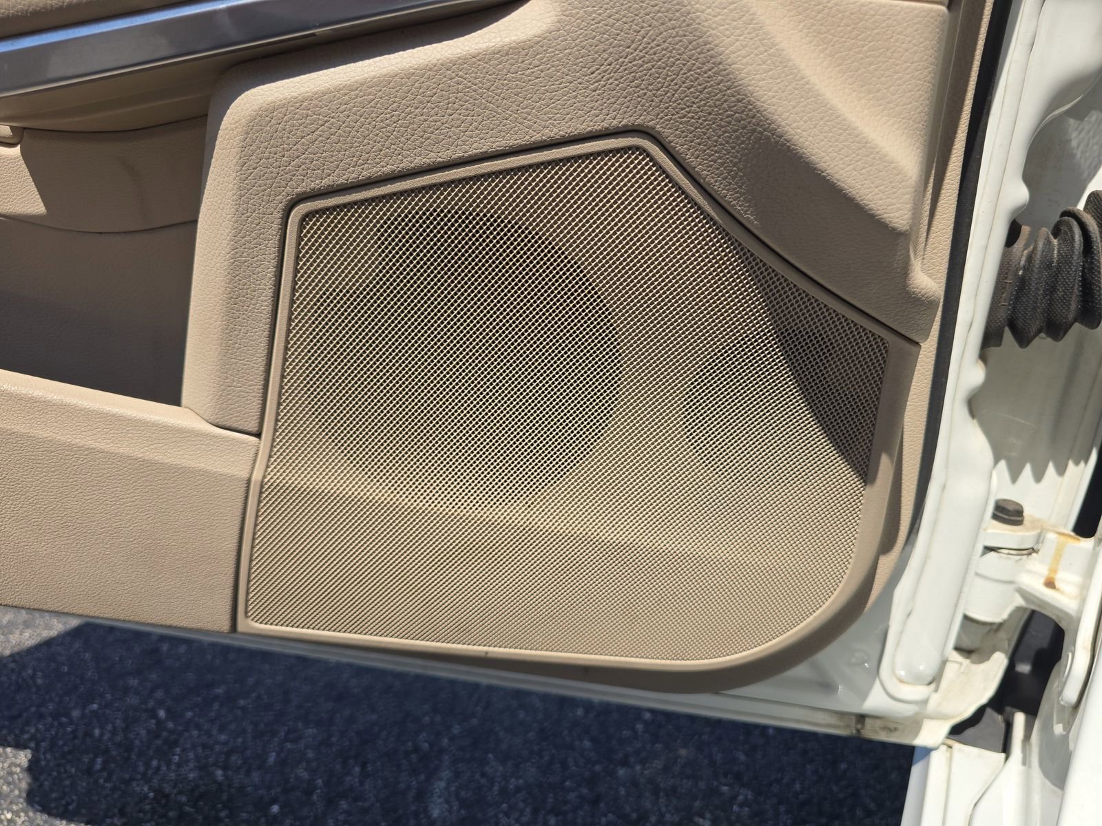 Used 2014 Mercedes-Benz E 350 4MATIC Sedan image 15