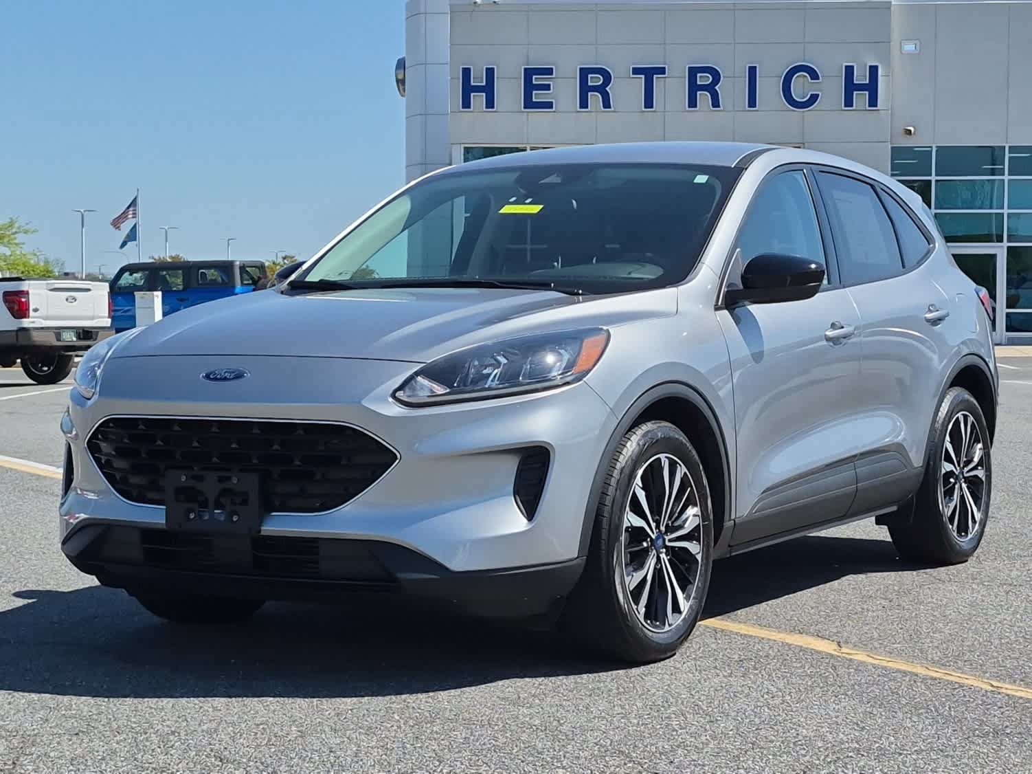 Used 2022 Ford Escape SE w/ SE Sport Appearance Package FWD video 1