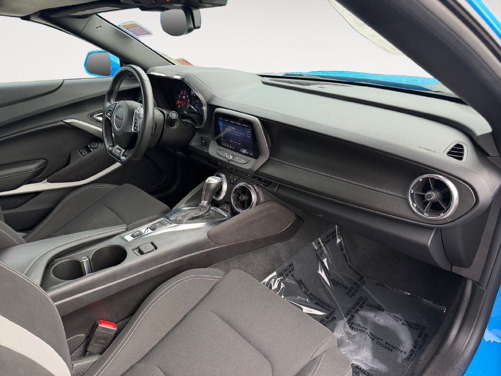 Used 2023 Chevrolet Camaro SS w/ Design Package 3 RWD image 26