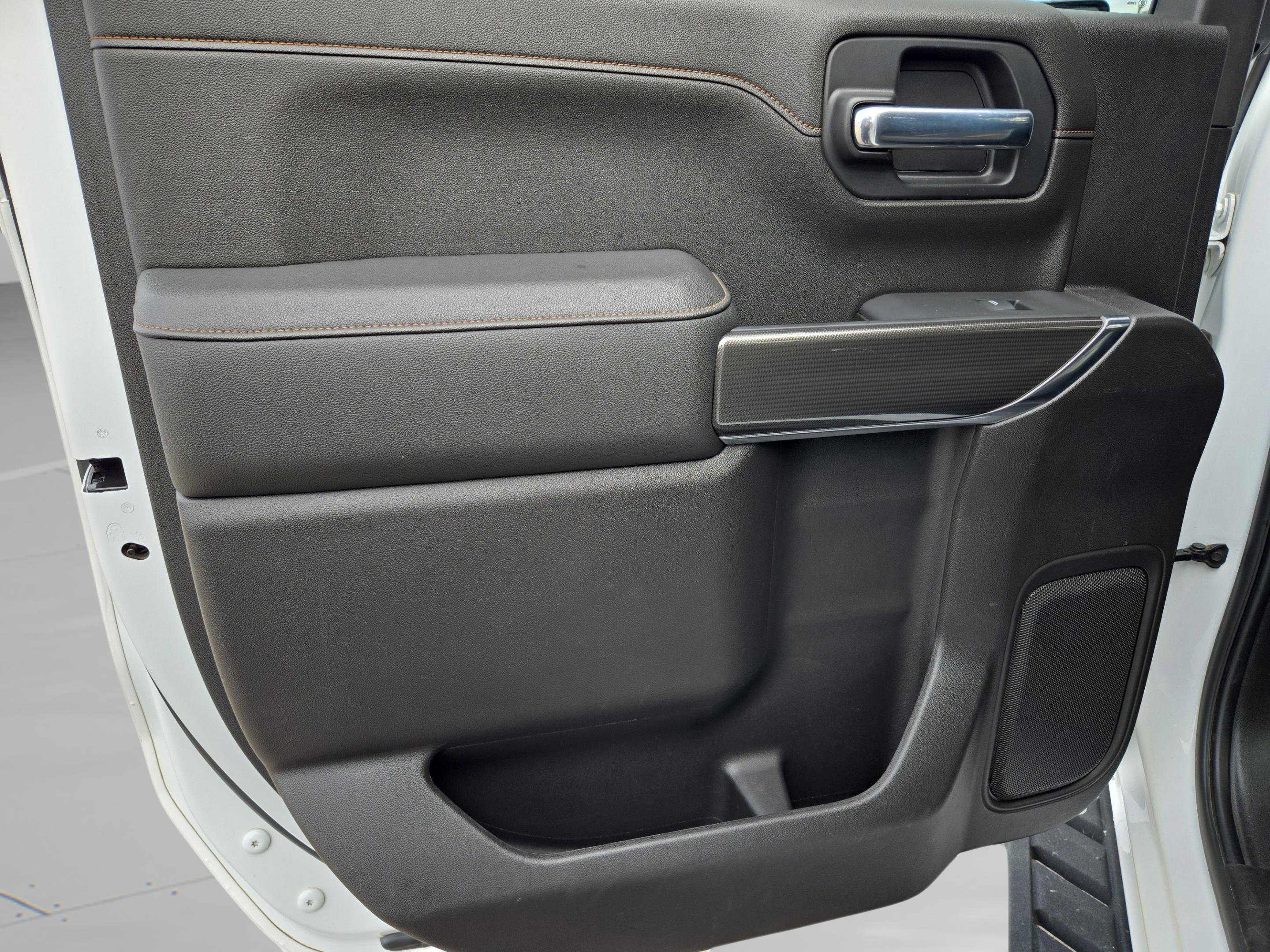 Used 2022 GMC Sierra 1500 AT4 w/ AT4 Premium Package image 27