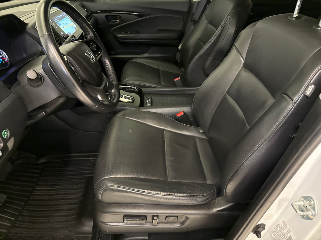 Certified 2022 Honda Pilot Touring image 20