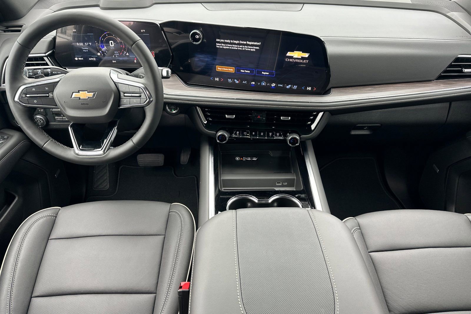 New 2026 Chevrolet Suburban Premier w/ Sun And Tow Package AWD/4WD image 15