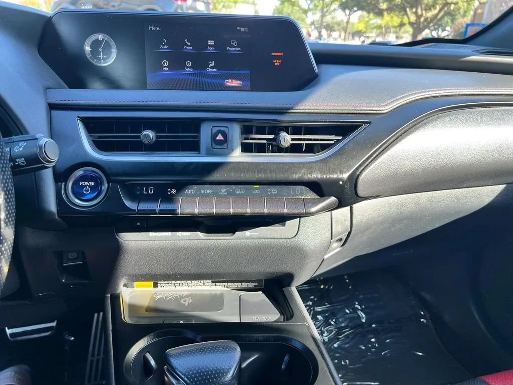 Used 2020 Lexus UX 250h F Sport AWD/4WD image 26