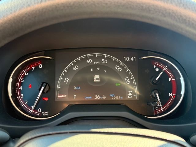 Used 2025 Toyota RAV4 XLE image 30