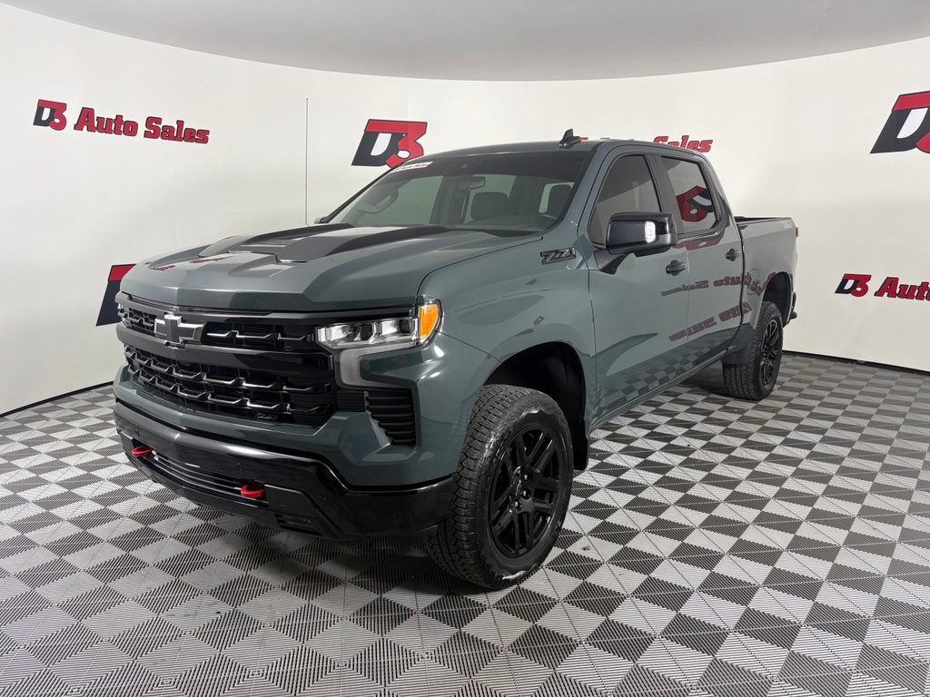 Used 2026 Chevrolet Silverado 1500 LT Trail Boss w/ LT Trail Boss Premium Package AWD/4WD image 2