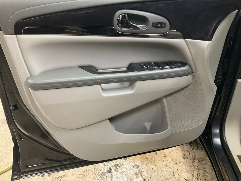 Used 2017 Buick Enclave Leather w/ Trailering Package image 11
