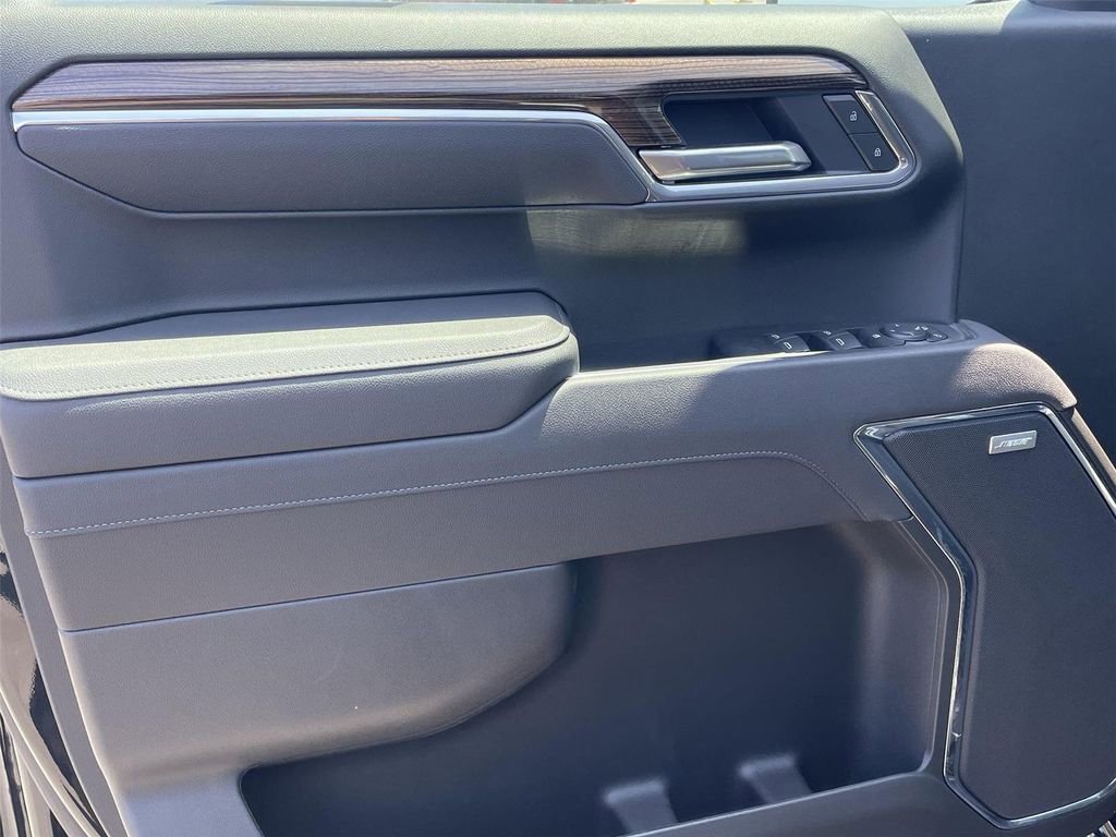 Used 2025 Chevrolet Silverado 1500 LT Trail Boss w/ Convenience Package II image 21