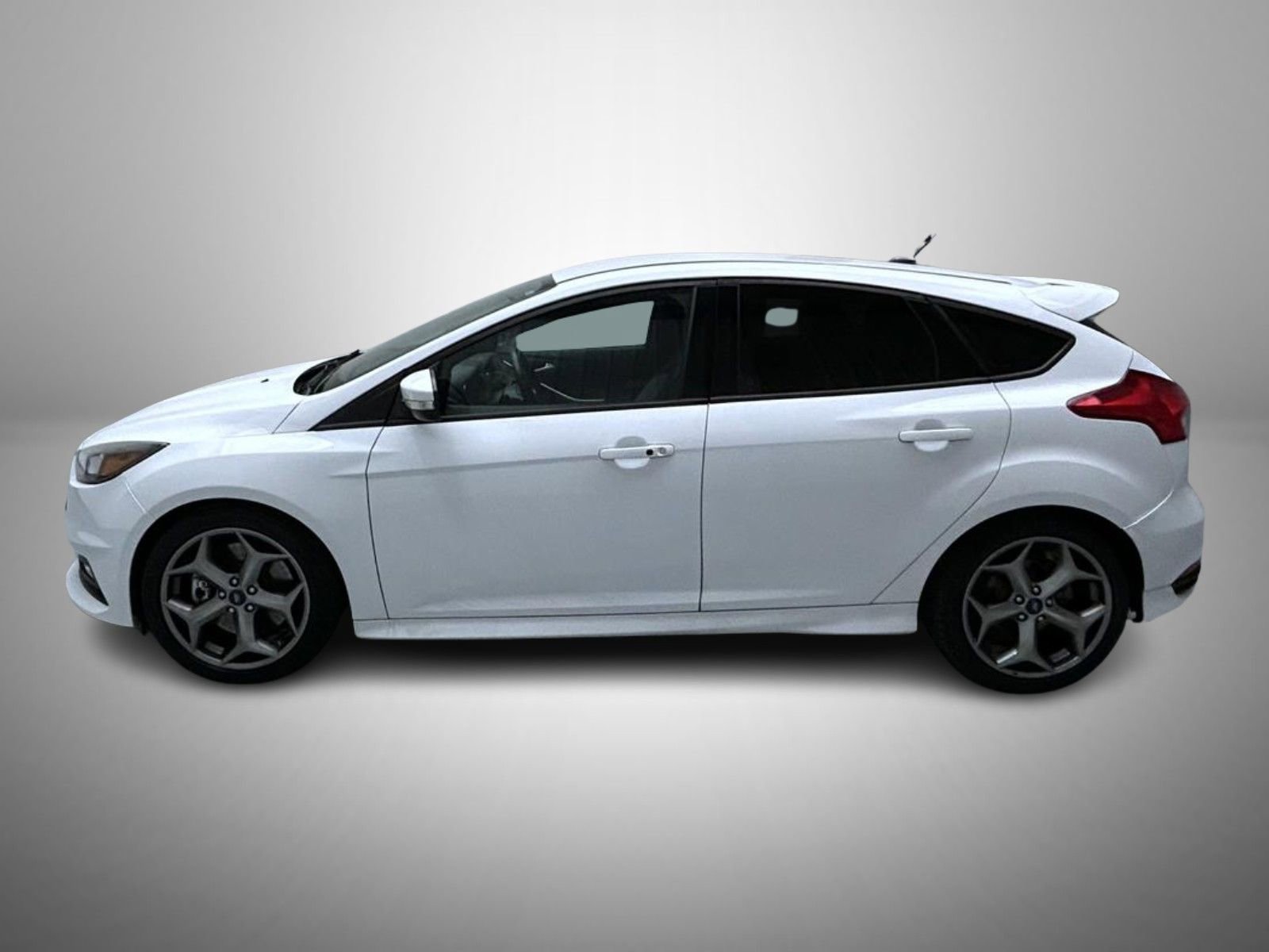 Used 2017 Ford Focus ST image 8
