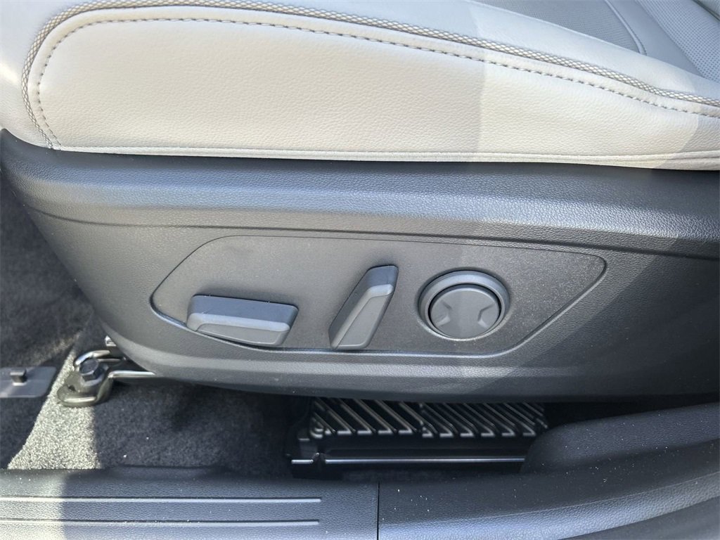 New 2026 Hyundai Tucson Limited image 23