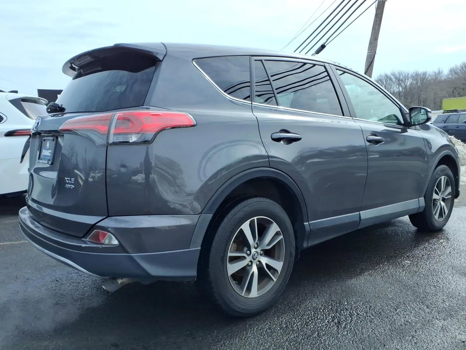 Used 2018 Toyota RAV4 XLE w/ All Weather Liner Package image 3