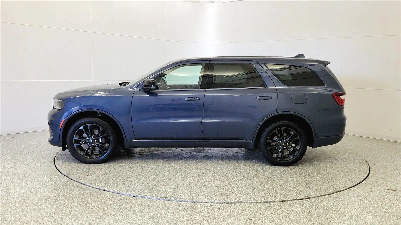 Used 2021 Dodge Durango SXT AWD/4WD image 4