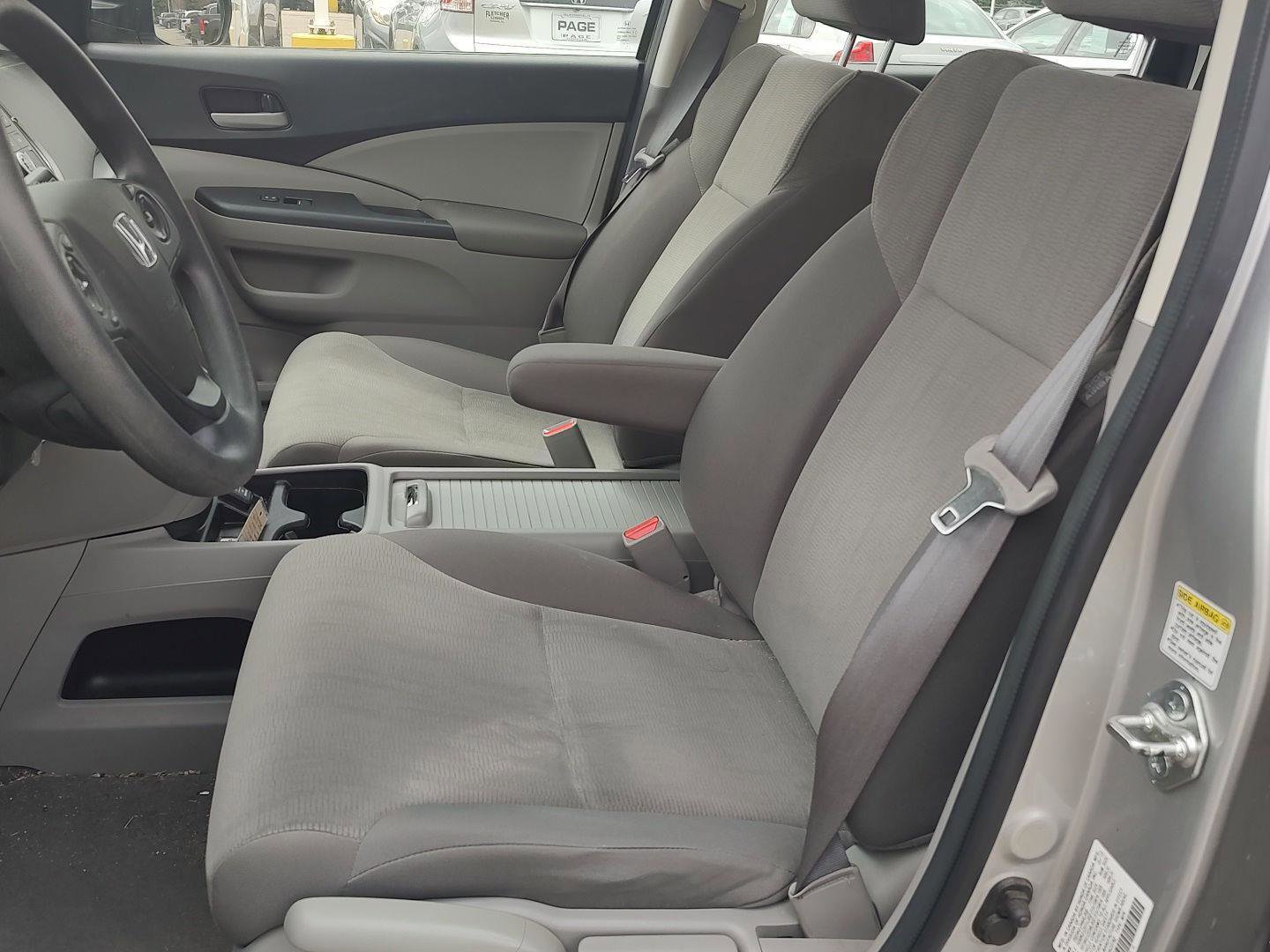 Used 2013 Honda CR-V LX image 2