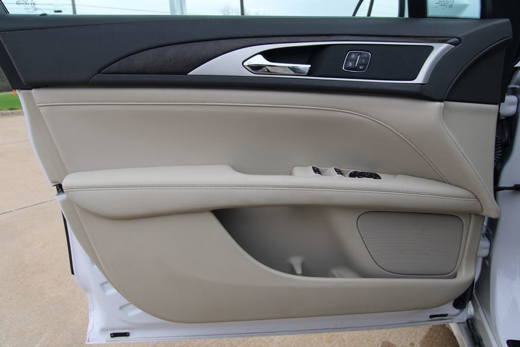 Used 2017 Lincoln MKZ Select w/ Technology Package image 42