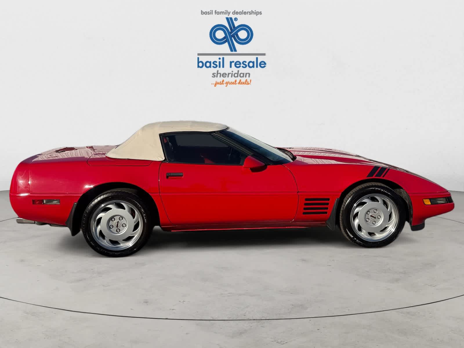 Used 1992 Chevrolet Corvette Convertible RWD image 9