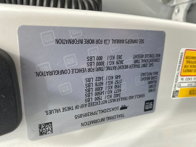 Used 2023 GMC Yukon Denali w/ LPO, Floor Liner Package AWD/4WD image 29