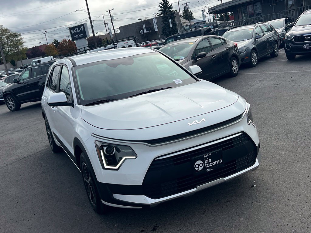Certified 2026 Kia Niro LX FWD image 7