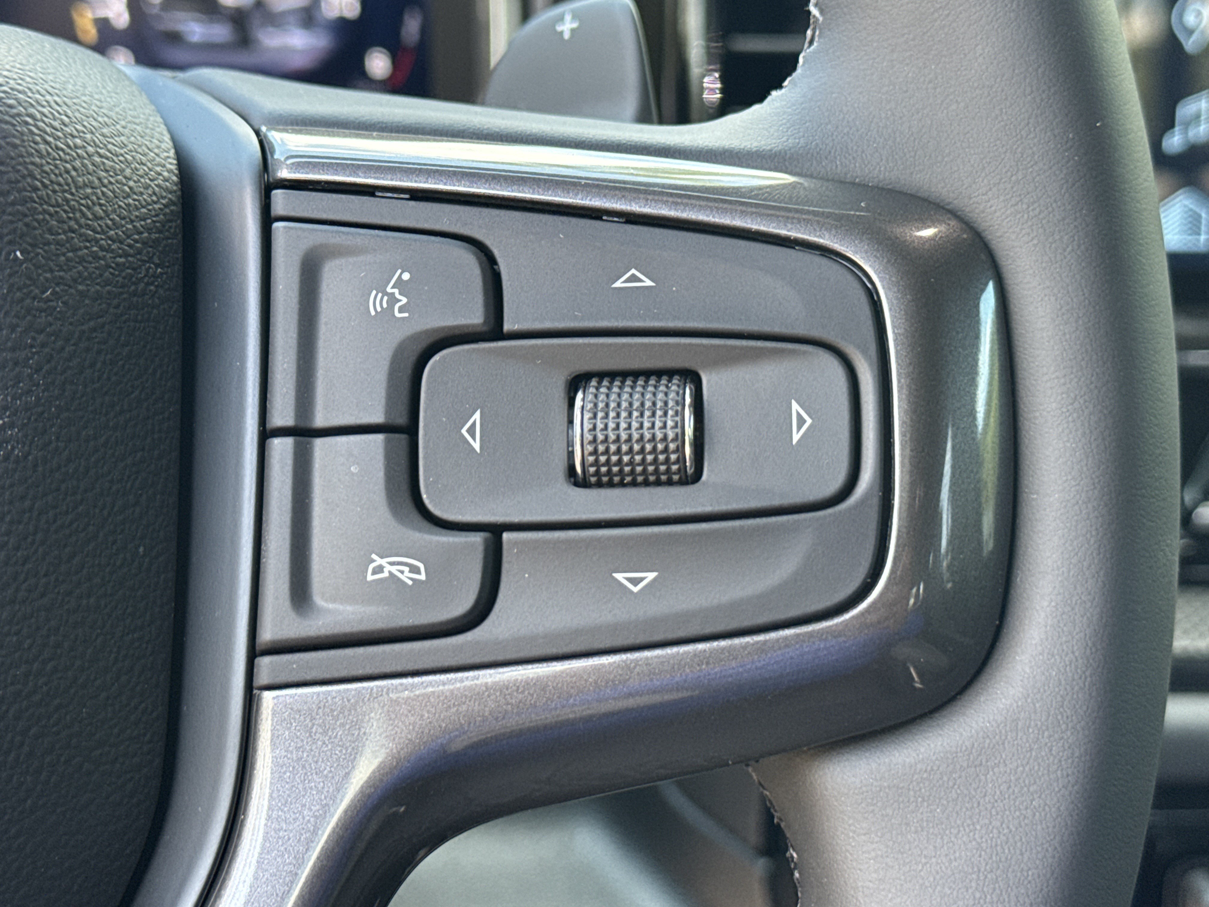 New 2026 Chevrolet Silverado 1500 ZR2 w/ LPO, Dark Essentials Package AWD/4WD image 25
