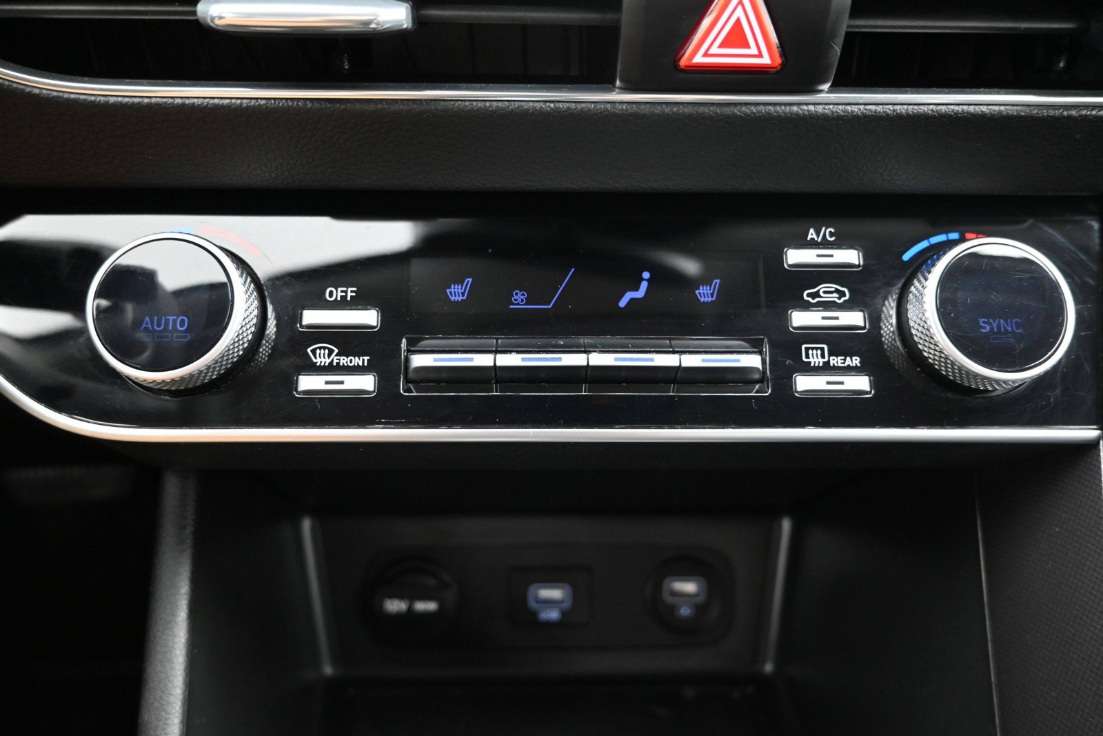 Certified 2023 Hyundai Sonata SEL w/ Preferred Accessory Package FWD image 17