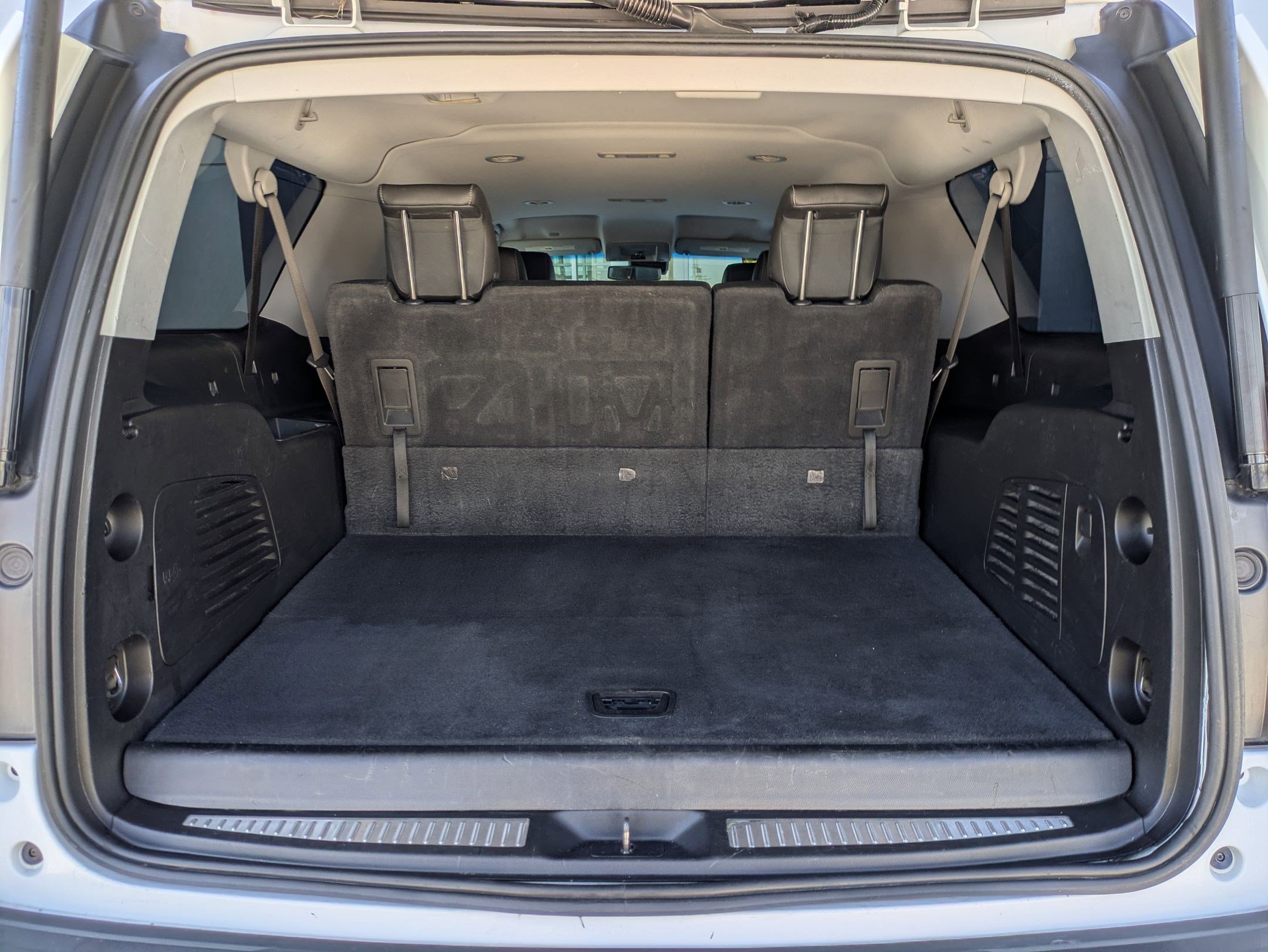 Used 2019 Chevrolet Suburban LT image 25