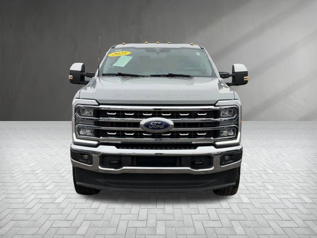 Used 2025 Ford F250 Lariat w/ Chrome Package image 5