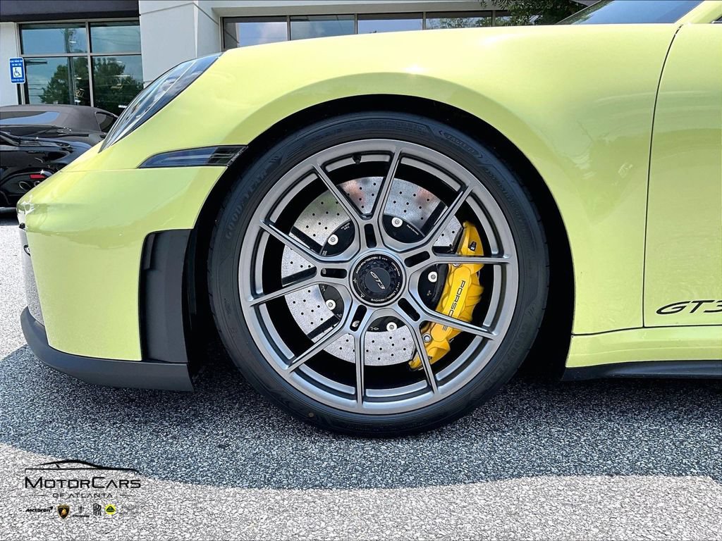 Used 2026 Porsche 911 GT3 RWD image 9
