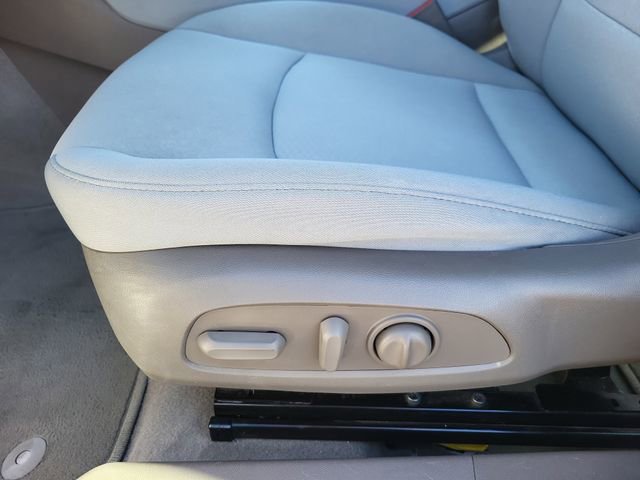 Used 2022 Chevrolet Malibu LS FWD image 12