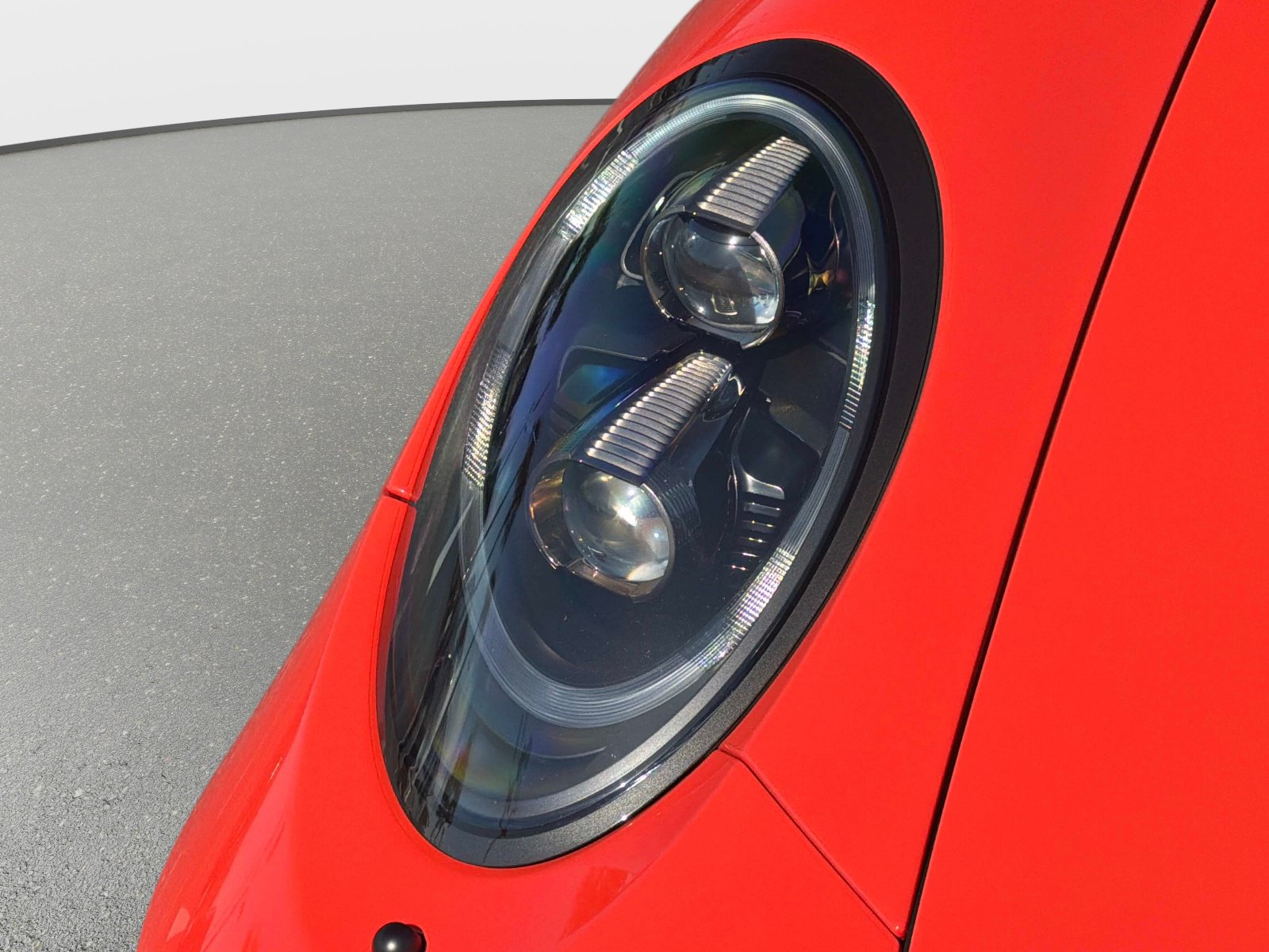 Used 2018 Porsche 911 GT3 RWD image 8