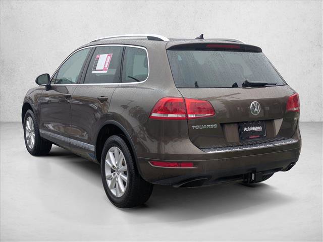 Used 2013 Volkswagen Touareg Sport image 8