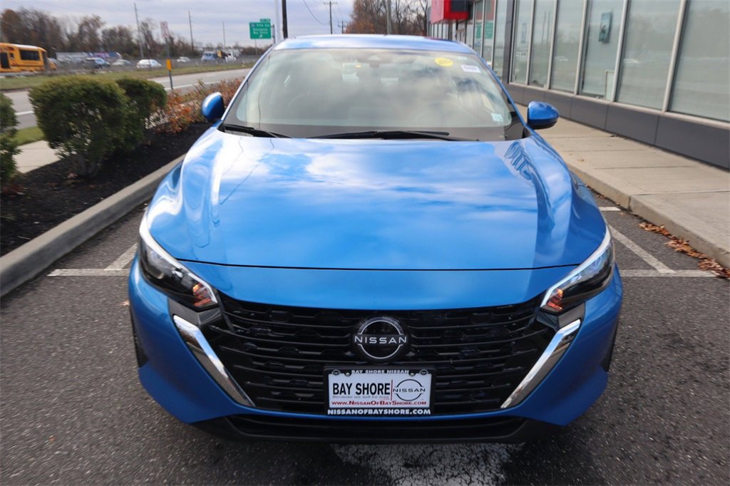 Certified 2025 Nissan Sentra SV image 5