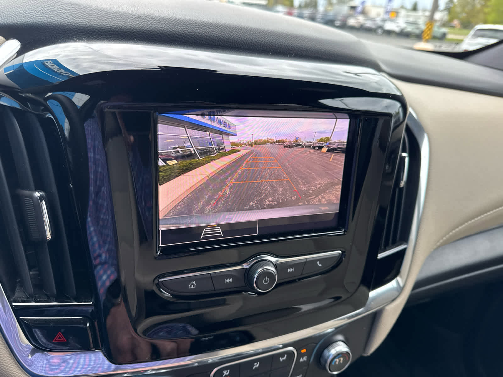 Used 2023 Chevrolet Traverse LS w/ Safety Package AWD/4WD image 24
