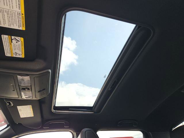 Certified 2025 Nissan Frontier Pro-X w/ Pro Premium Package image 16