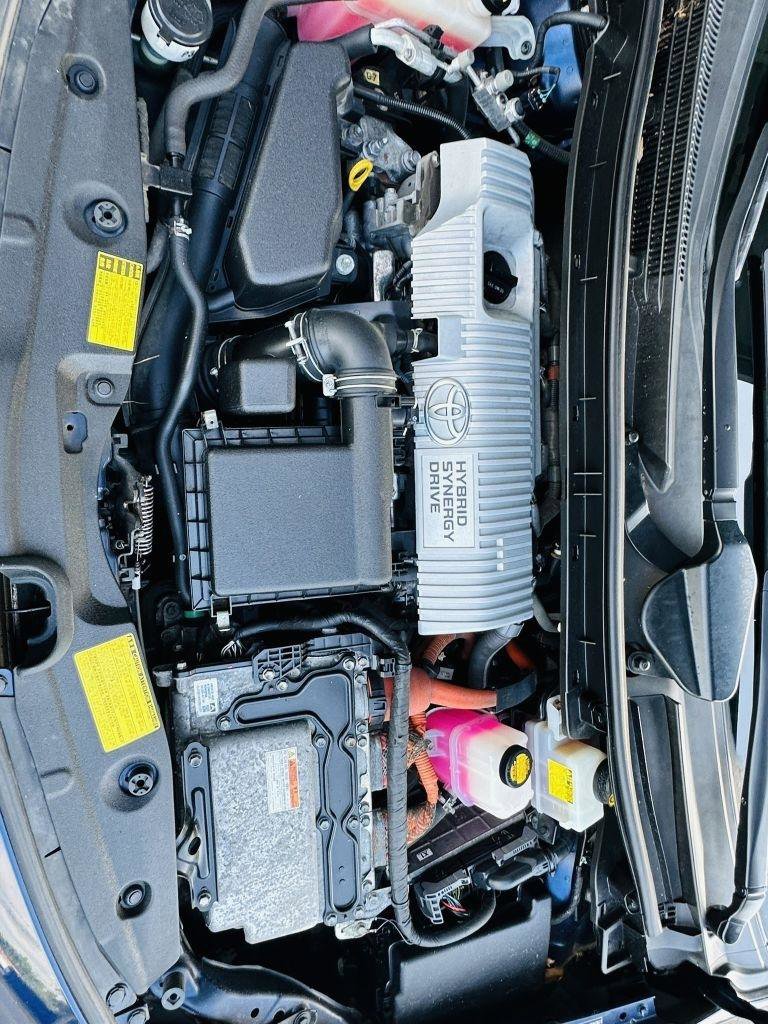 Used 2012 Toyota Prius Two FWD image 33