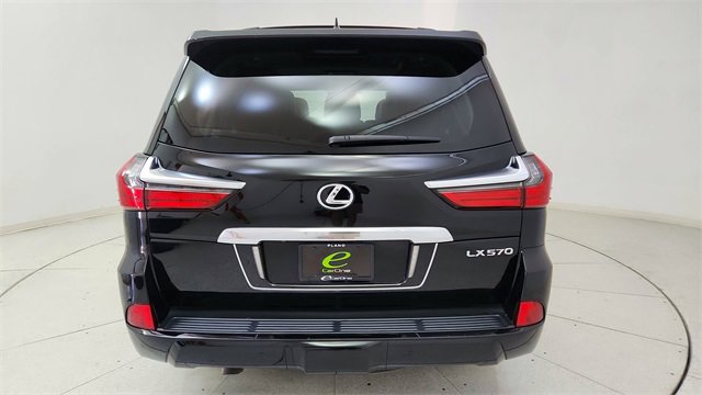 Used 2021 Lexus LX 570 4WD w/ 3rd Row & Luxury Pkg image 5