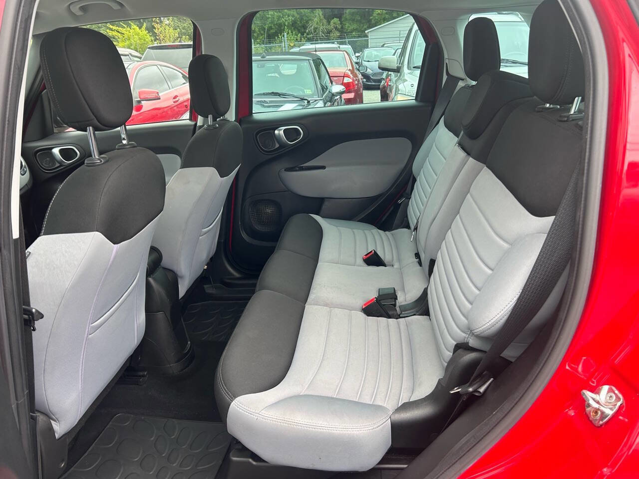 Used 2014 FIAT 500L Easy image 9