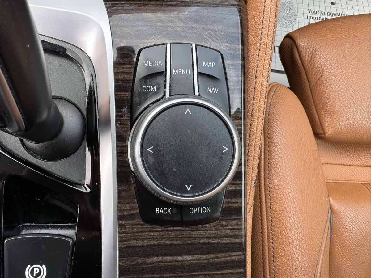 Used 2019 BMW 530i xDrive w/ Luxury Package AWD/4WD image 19