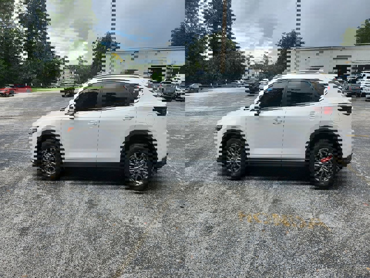 Used 2018 MAZDA CX-5 Sport w/ I-ACTIVSENSE Package image 3