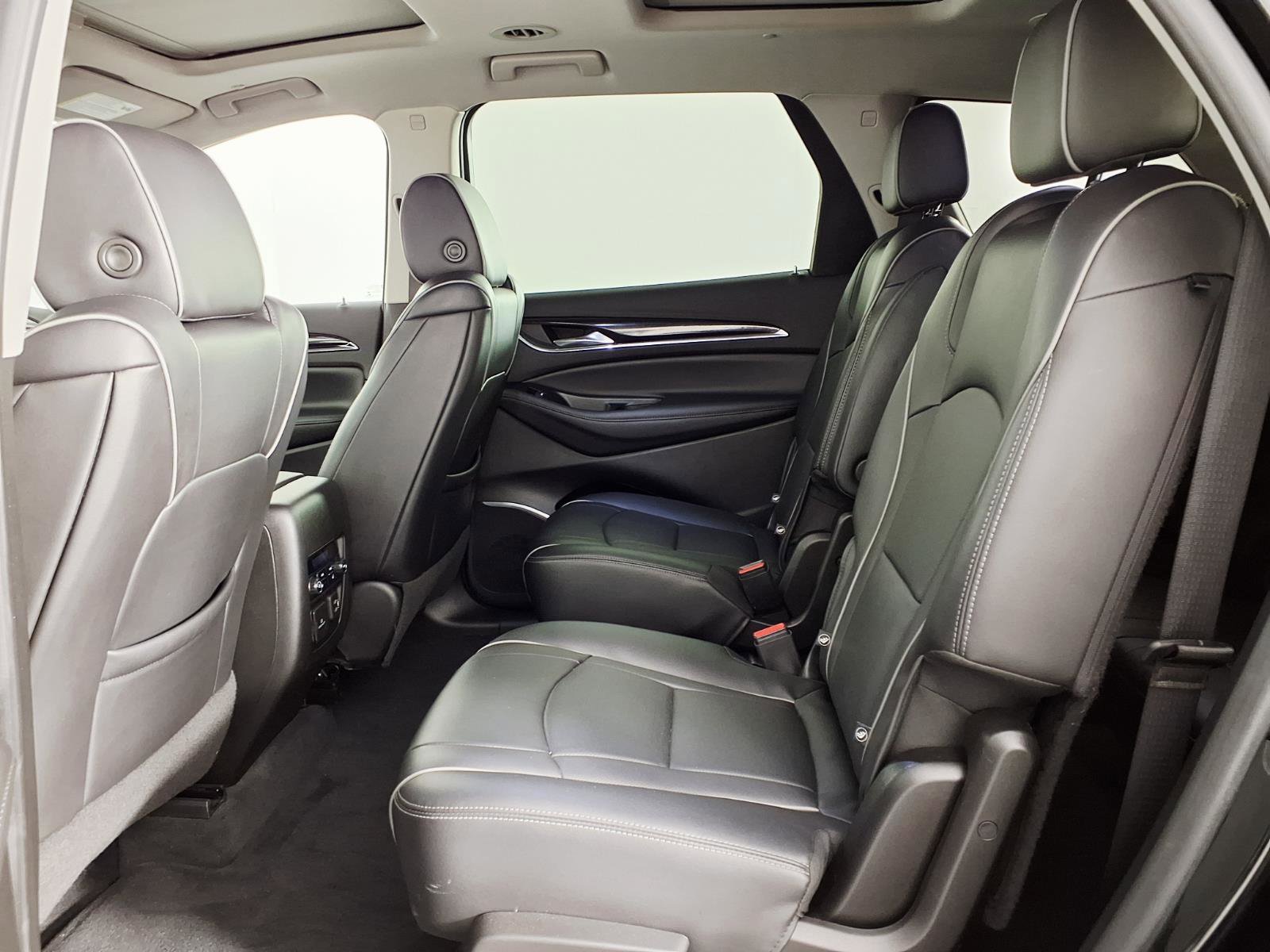 Used 2021 Buick Enclave Avenir w/ Avenir Technology Package FWD image 14