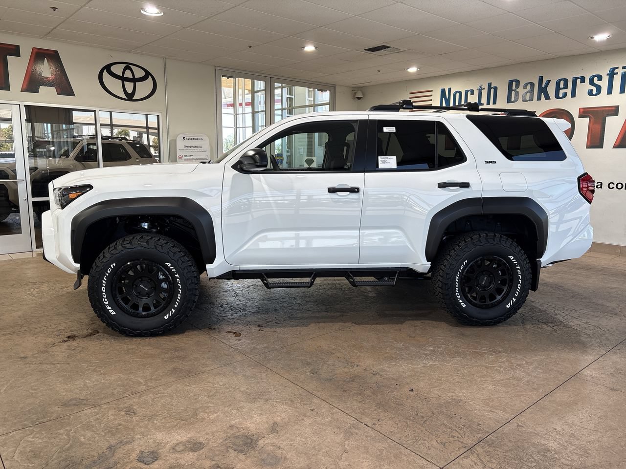 New 2026 Toyota 4Runner SR5 AWD/4WD image 7