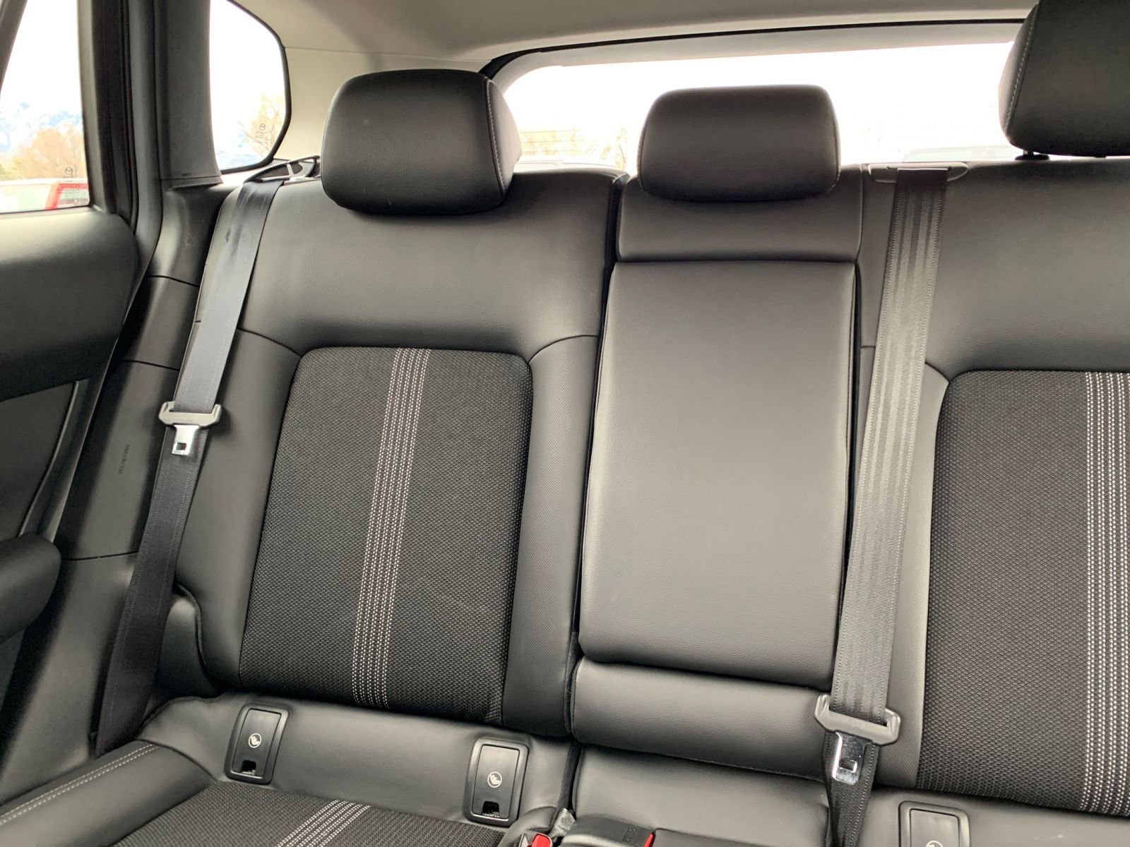 Used 2025 MAZDA CX-50 AWD 2.5 S w/ Premium Package image 41