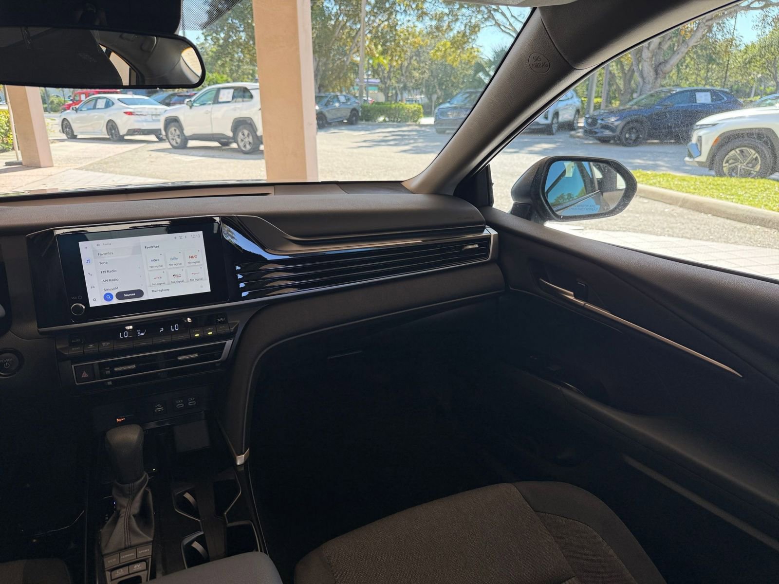 Used 2025 Toyota Camry LE image 29