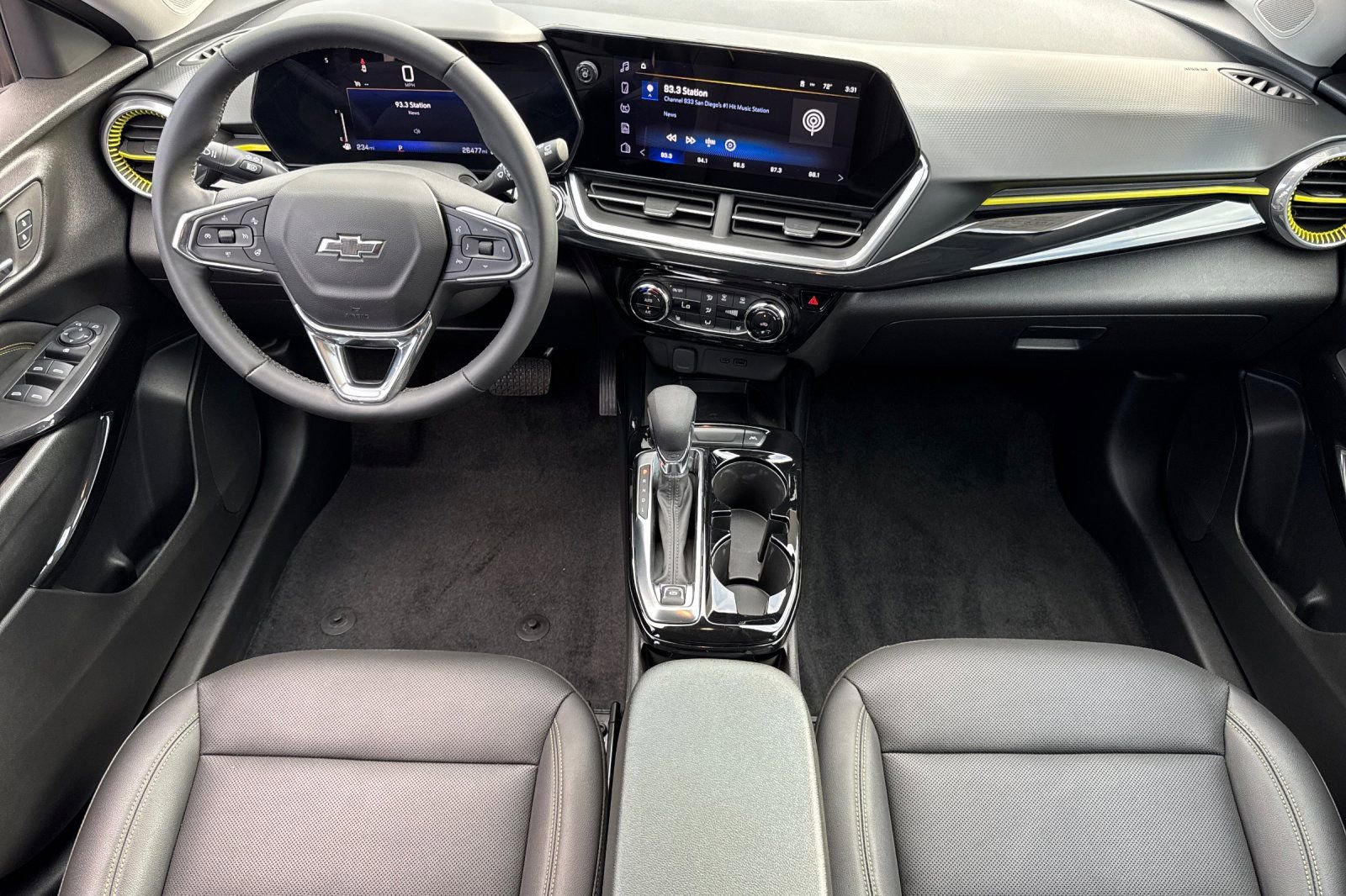 Used 2024 Chevrolet Trax ACTIV w/ Sunroof Package image 12