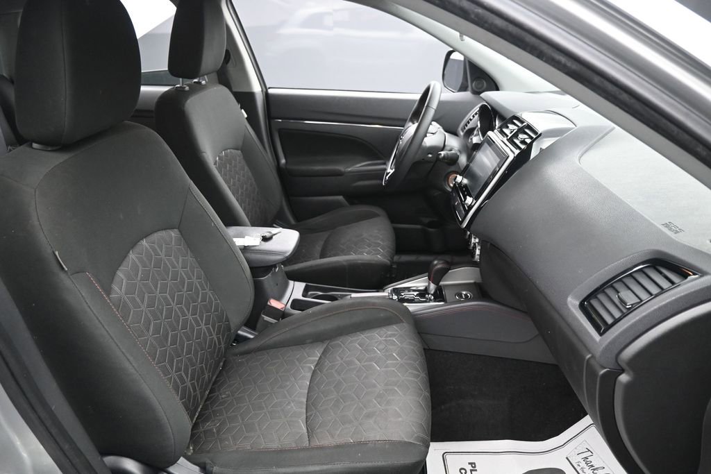 Used 2023 Mitsubishi Outlander Sport LE AWD/4WD image 29
